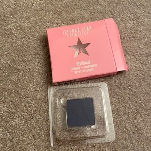 Single shade (delicious) eye shadow Jeffree star